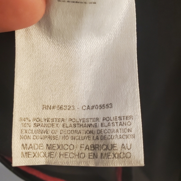 Nike Pro Livestrong DriFit Tee - Picture 4 of 5